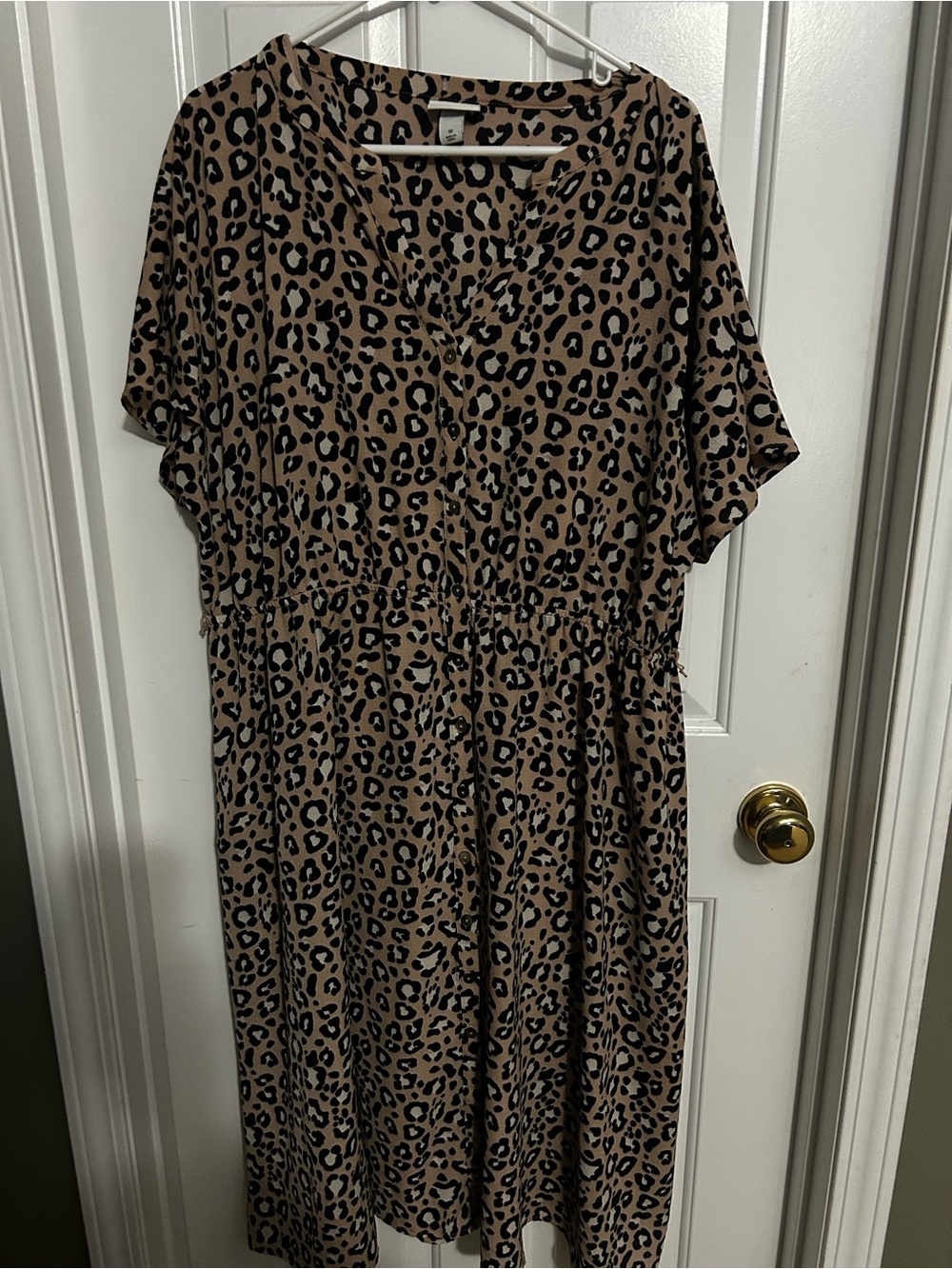Ava & Viv Leopard Print V-Neck Midi Dress - Tan & Black